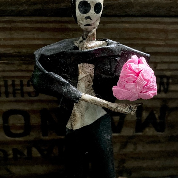 Day of the Dead Paper Maché Catrina Sculptures Dia de los Muertos Halloween - Picture 16 of 16